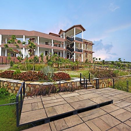 Palm Valley Svasti Resort Nāi Екстериор снимка